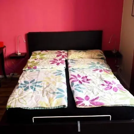 Appartement avec une excellente rénovation pour trois personnes *